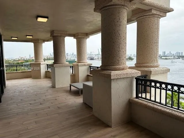 6800 Fisher Island Dr, #6871