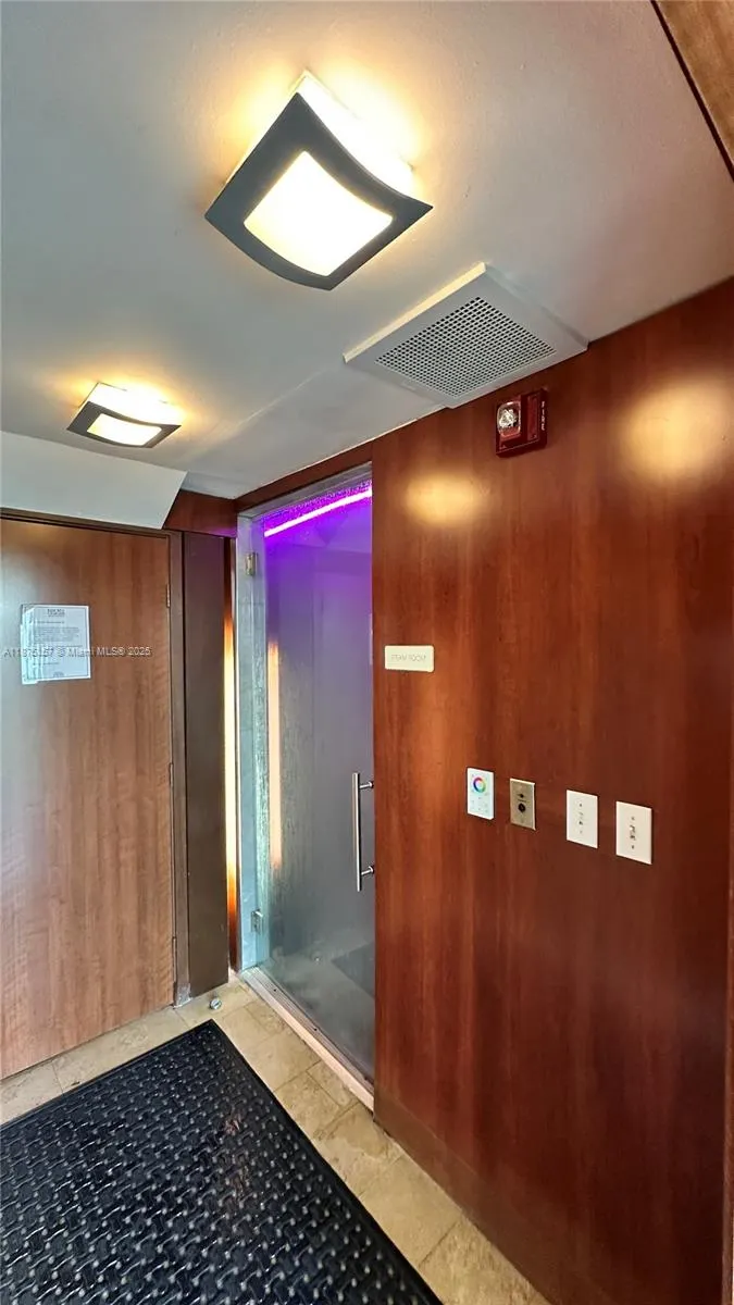 41 SE 5th St, #1104