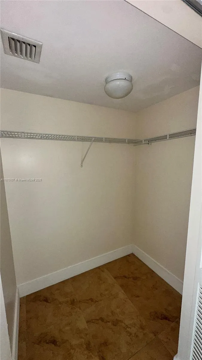 41 SE 5th St, #1104