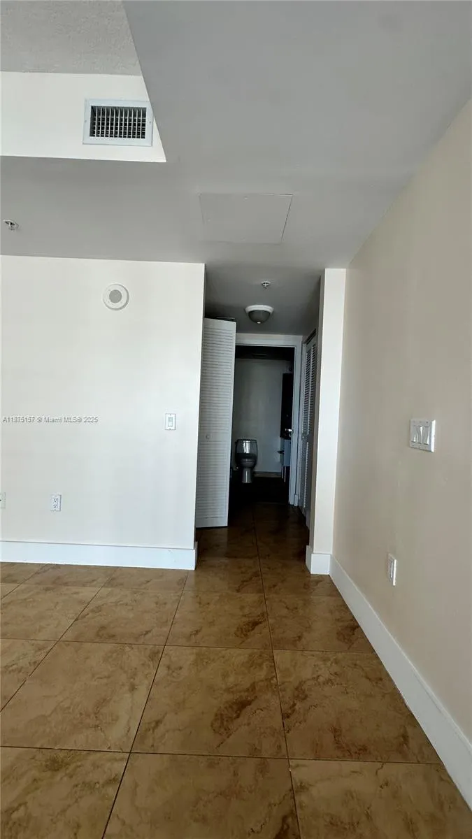 41 SE 5th St, #1104