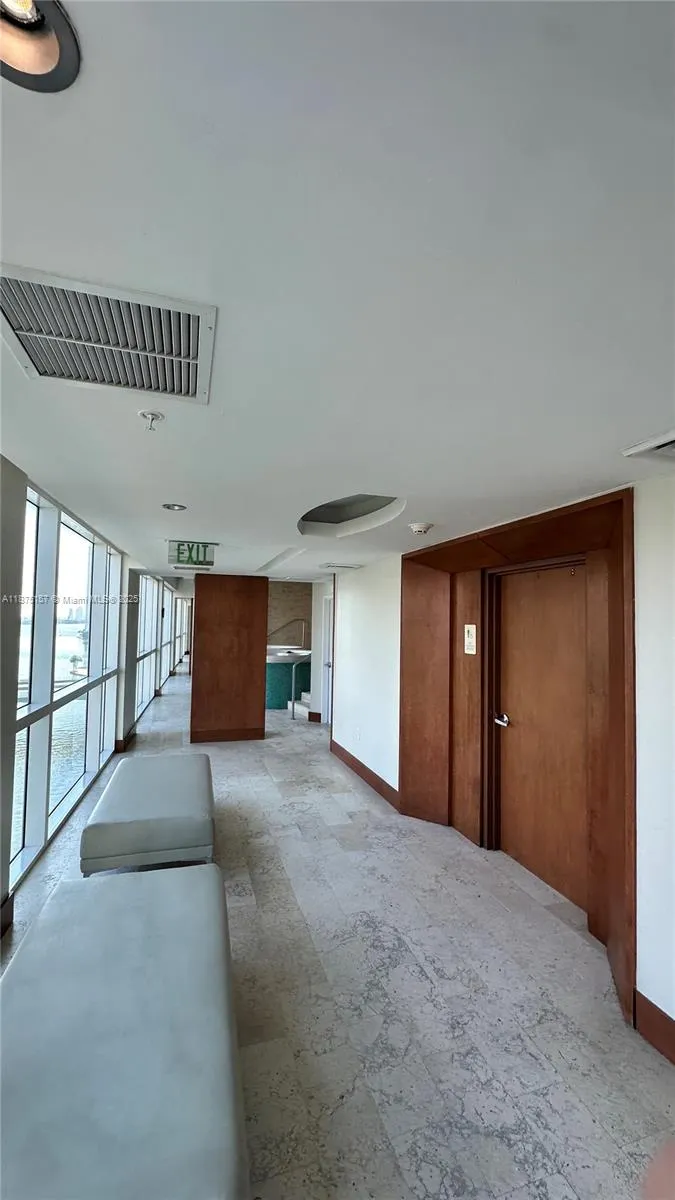41 SE 5th St, #1104