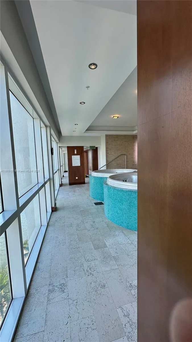 41 SE 5th St, #1104