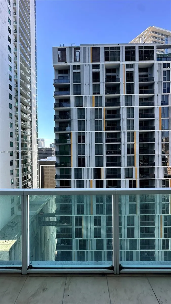 41 SE 5th St, #1104