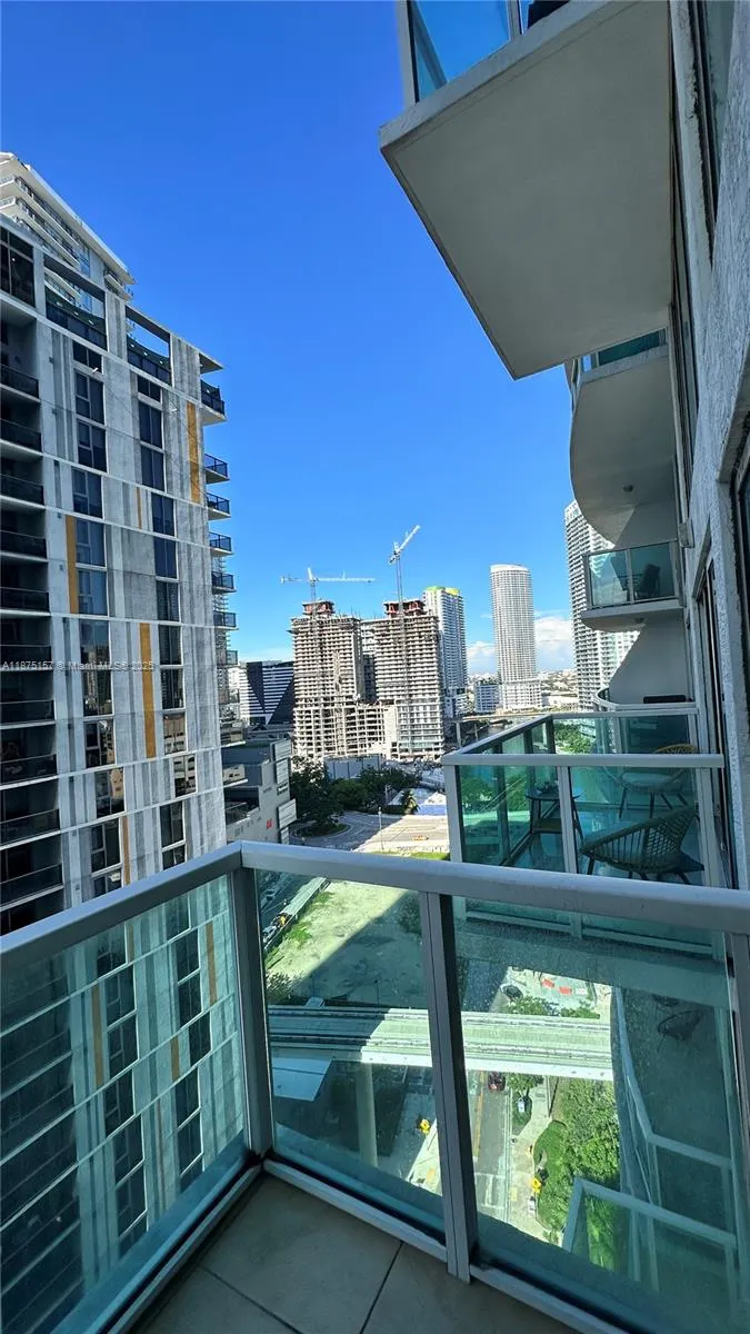 41 SE 5th St, #1104
