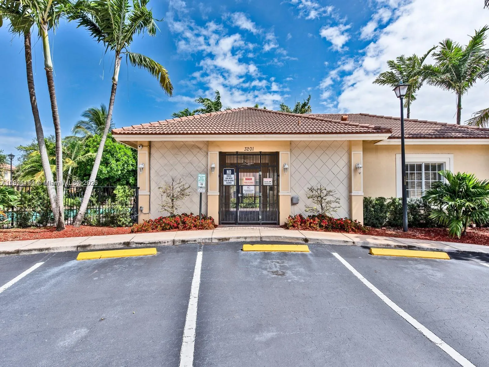 3237 NW 32nd Ter