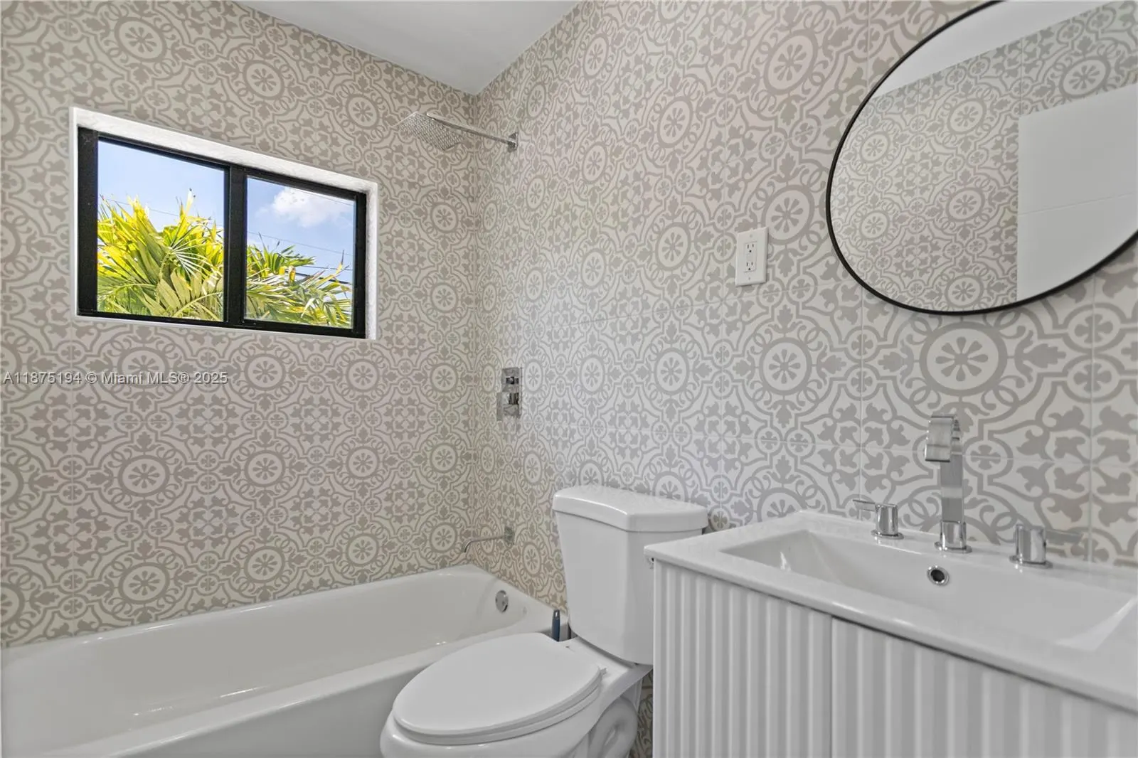 1524 SW 32 CT
