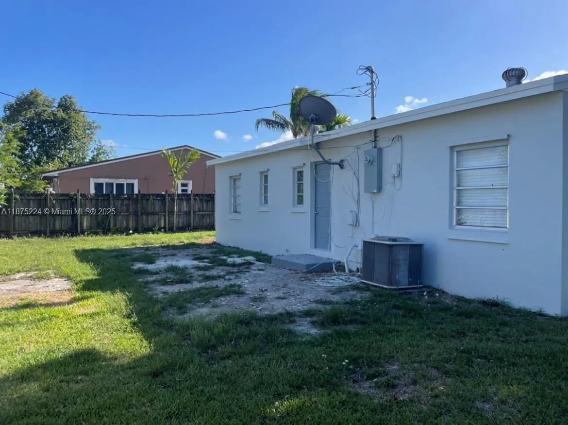 14941 Tyler St, #0
