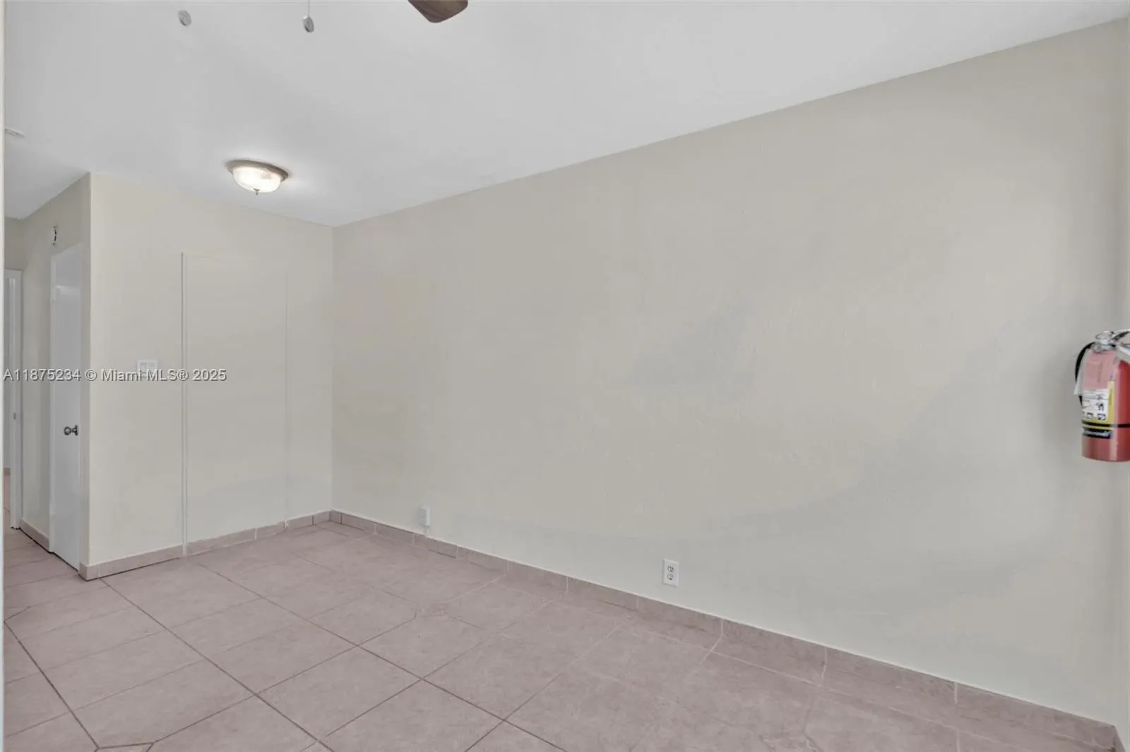 930 N 16th Ave, #1