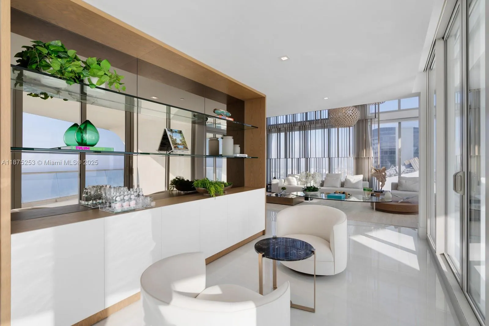 16901 Collins Ave, #5105
