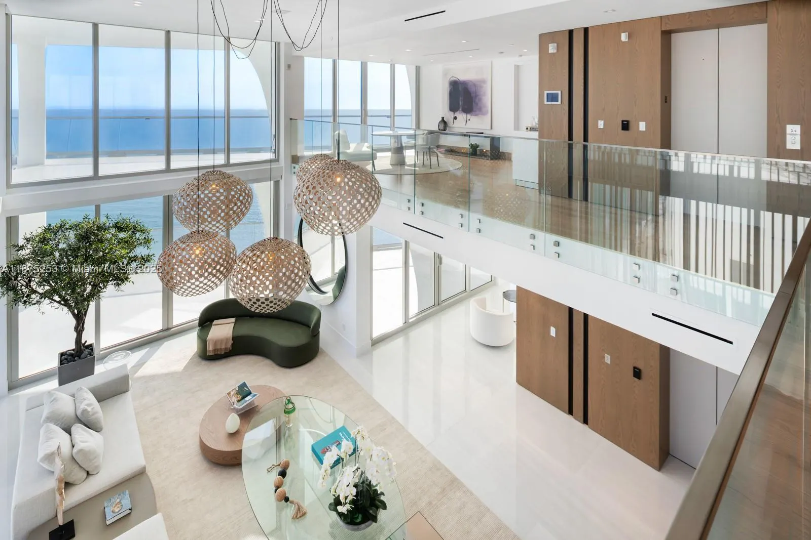 16901 Collins Ave, #5105