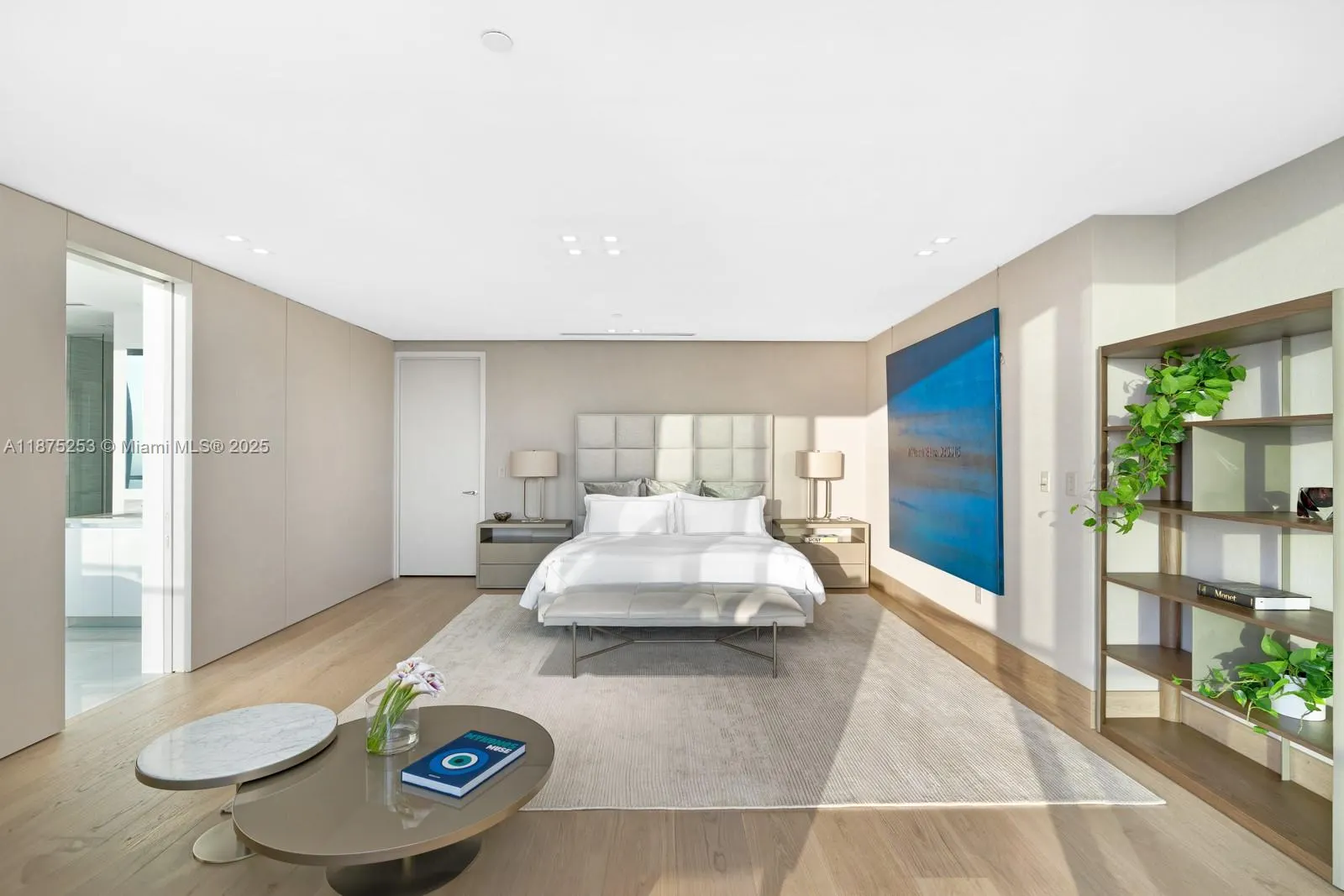 16901 Collins Ave, #5105