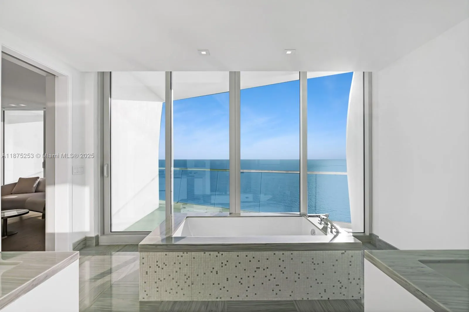 16901 Collins Ave, #5105