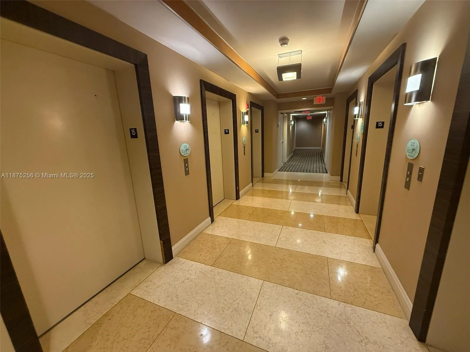 253 NE 2nd St, #1506