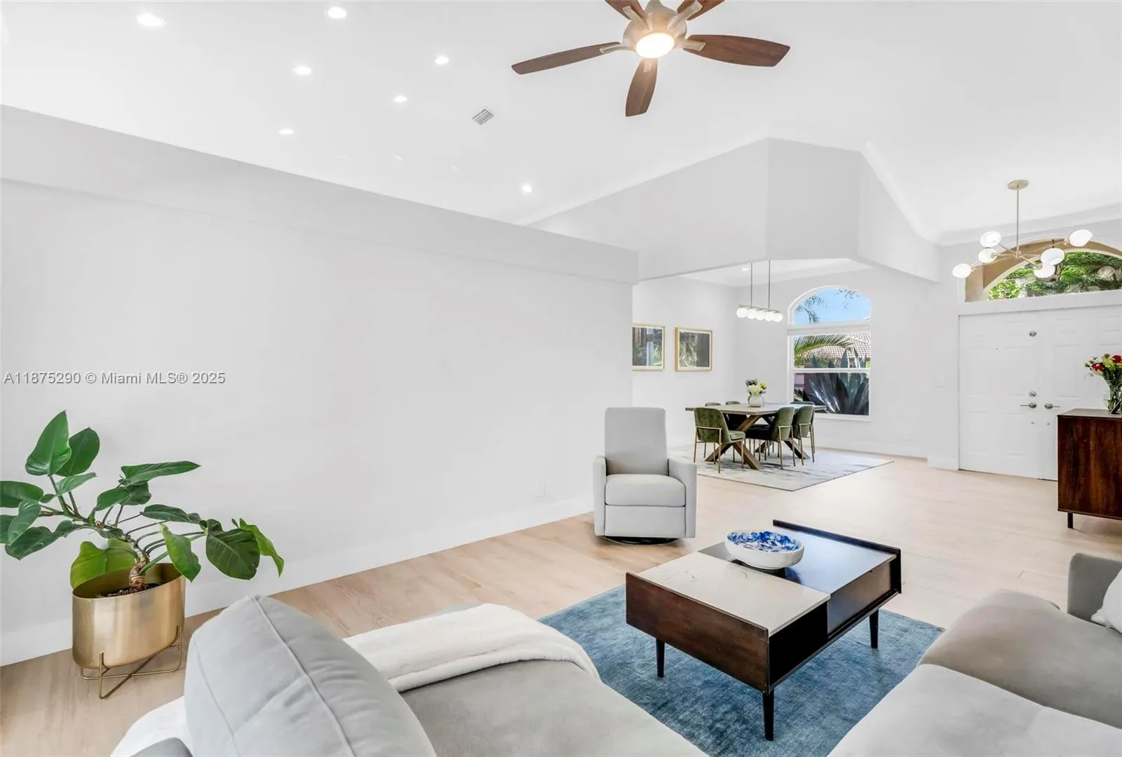 10901 NW 18th Dr