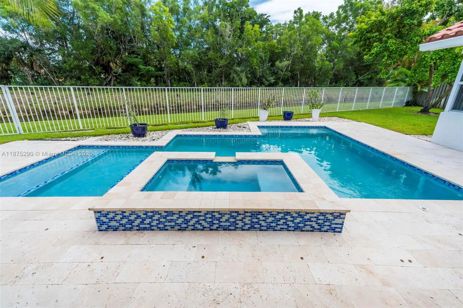 10901 NW 18th Dr