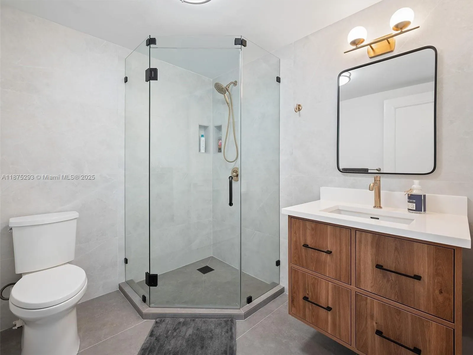 3201 NE 183rd St, #2608