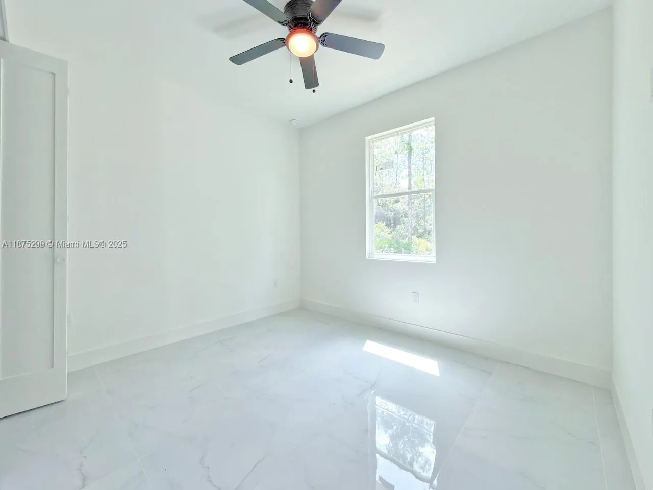 1416 W DESOTO AVE