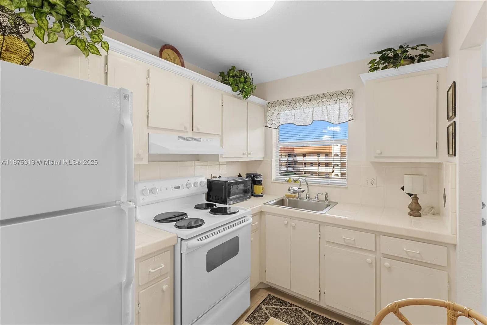 8950 Sunrise Lakes Blvd, #309