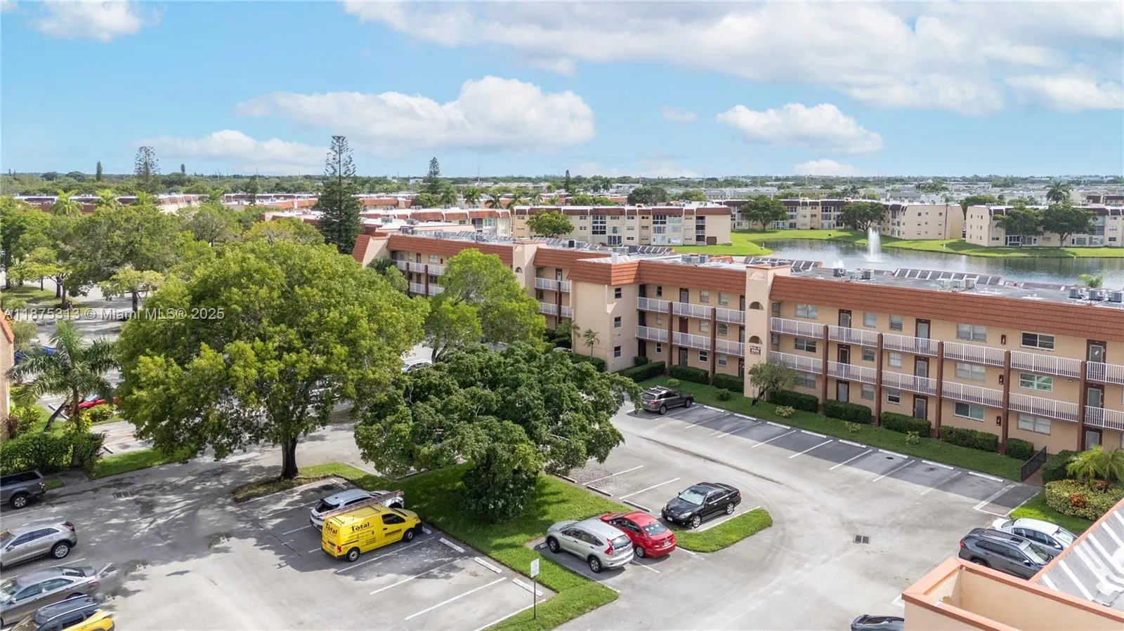 8950 Sunrise Lakes Blvd, #309