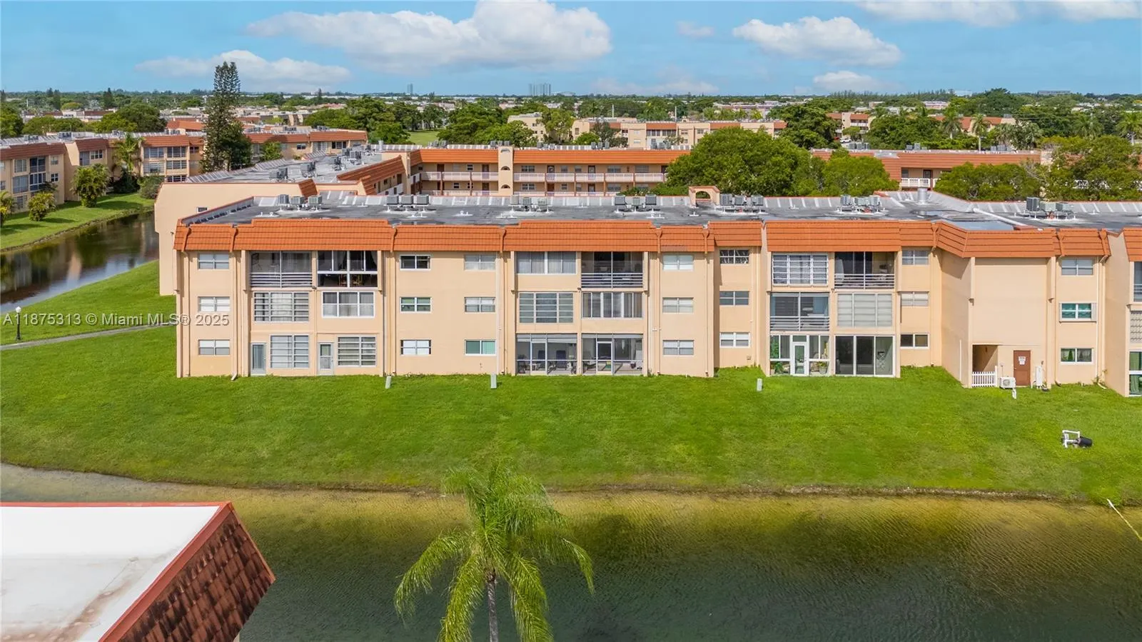 8950 Sunrise Lakes Blvd, #309