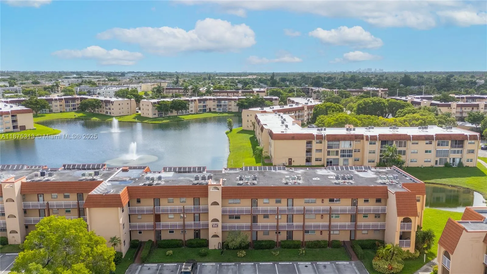 8950 Sunrise Lakes Blvd, #309