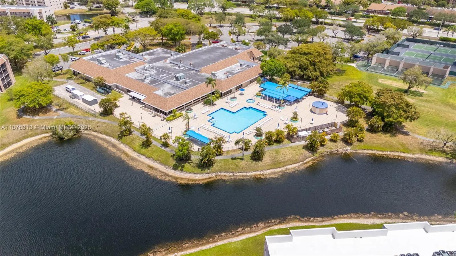 8950 Sunrise Lakes Blvd, #309