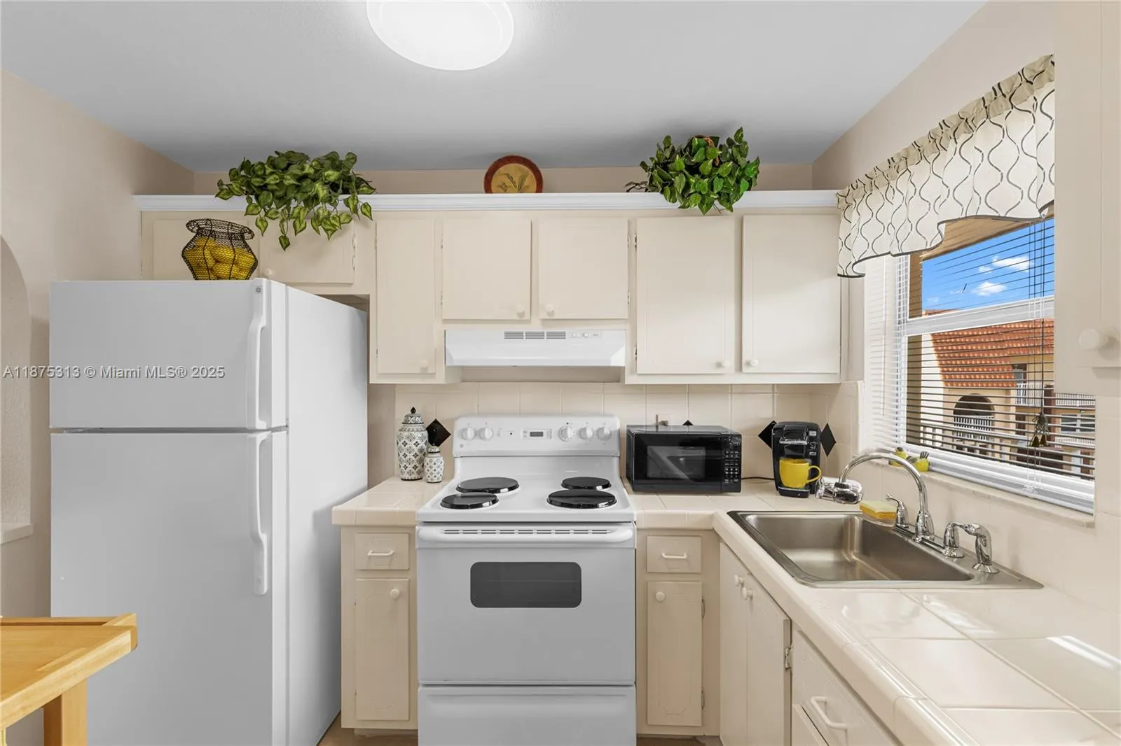 8950 Sunrise Lakes Blvd, #309