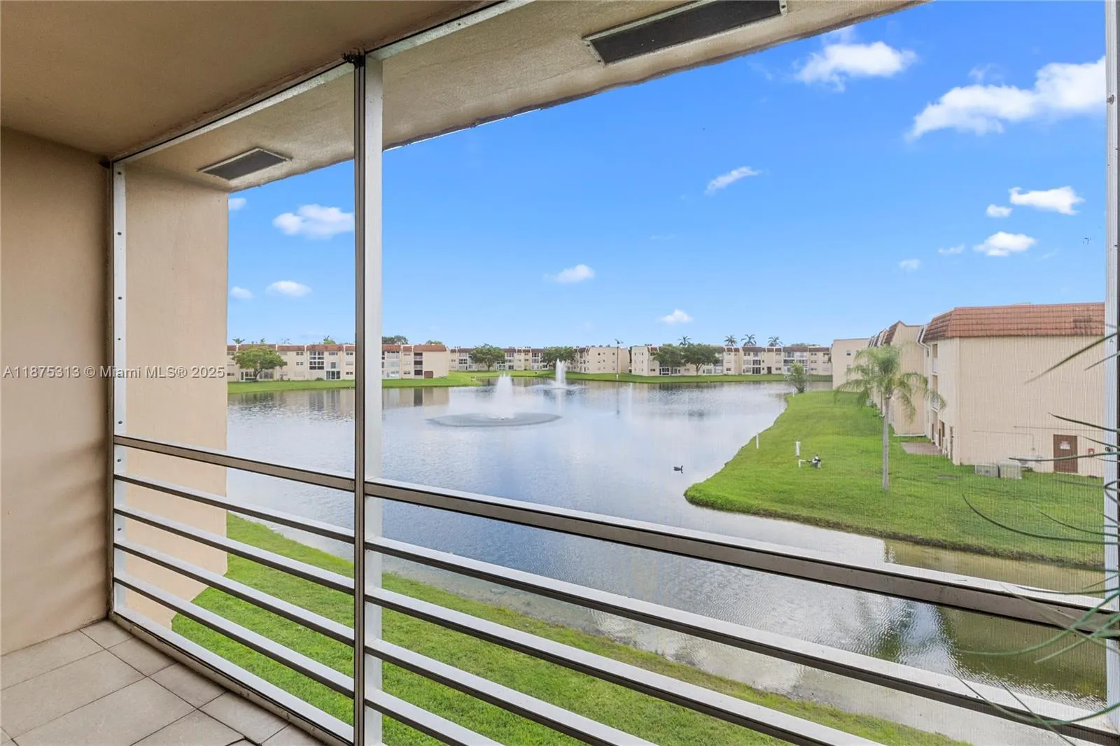 8950 Sunrise Lakes Blvd, #309