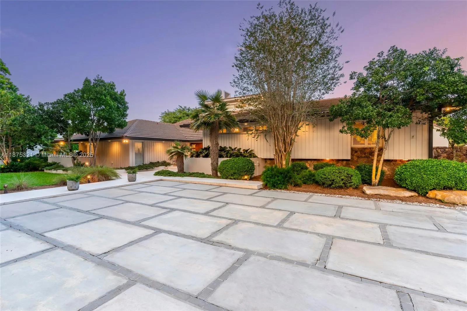 451 Ridge Rd