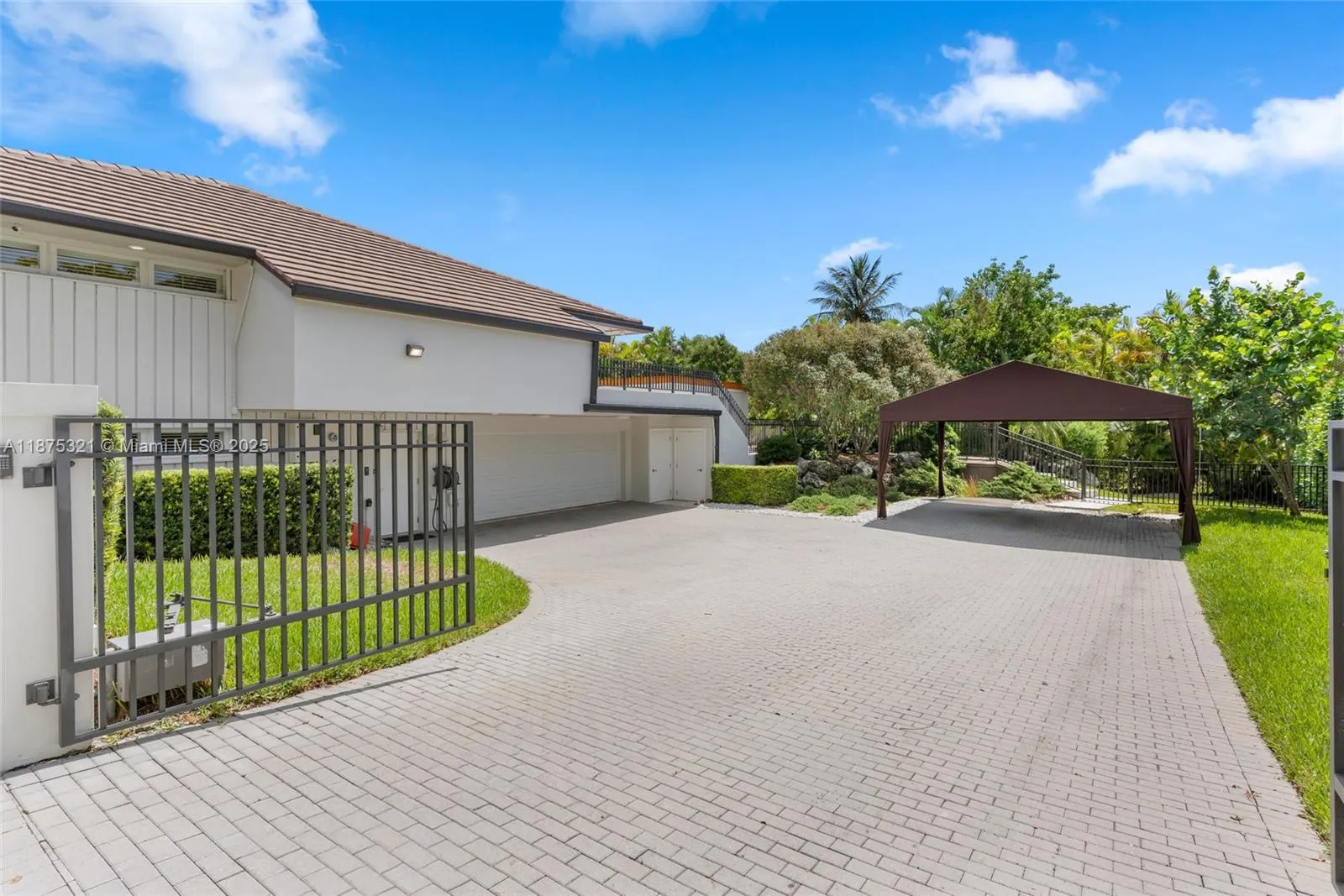 451 Ridge Rd