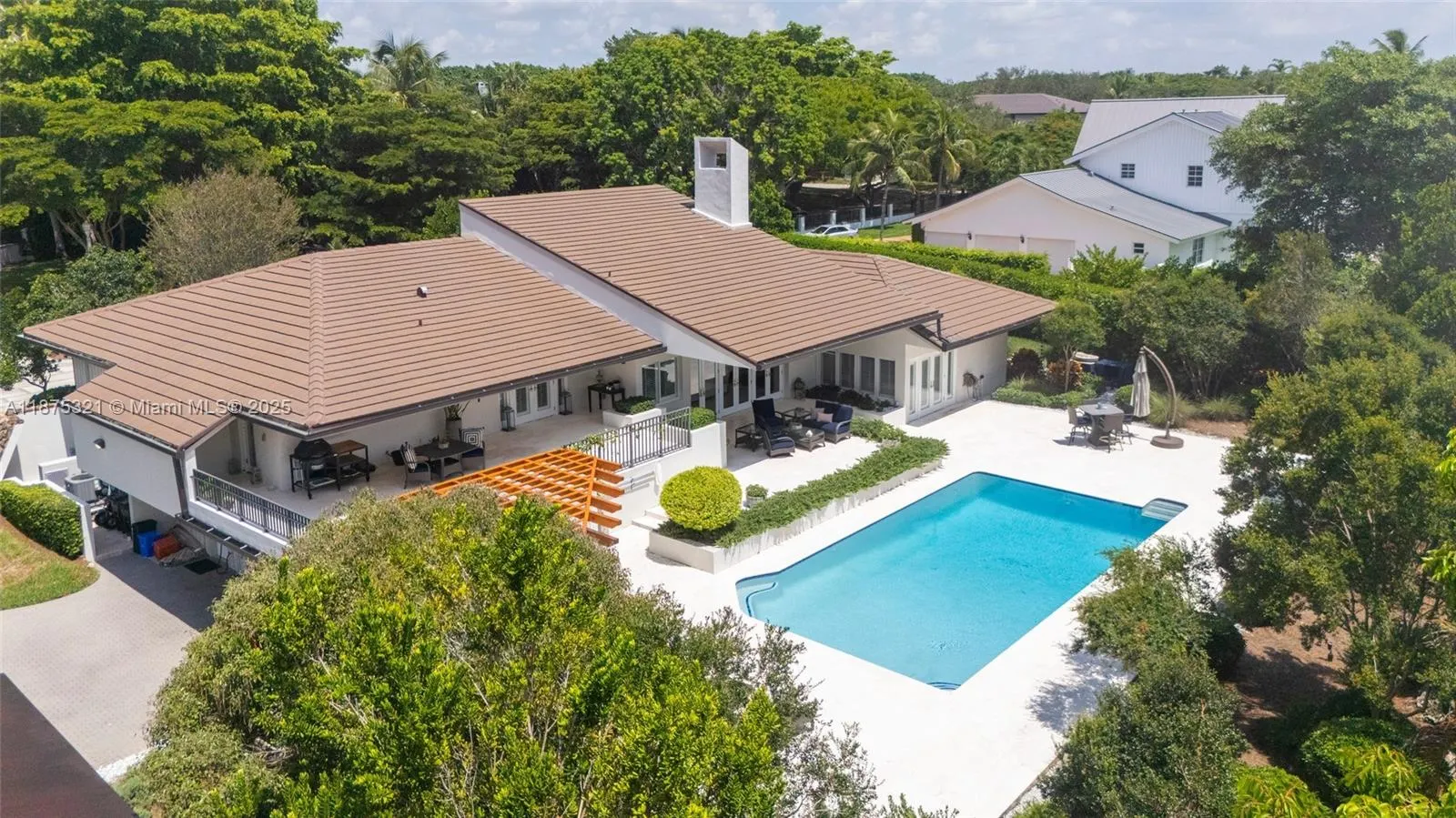 451 Ridge Rd