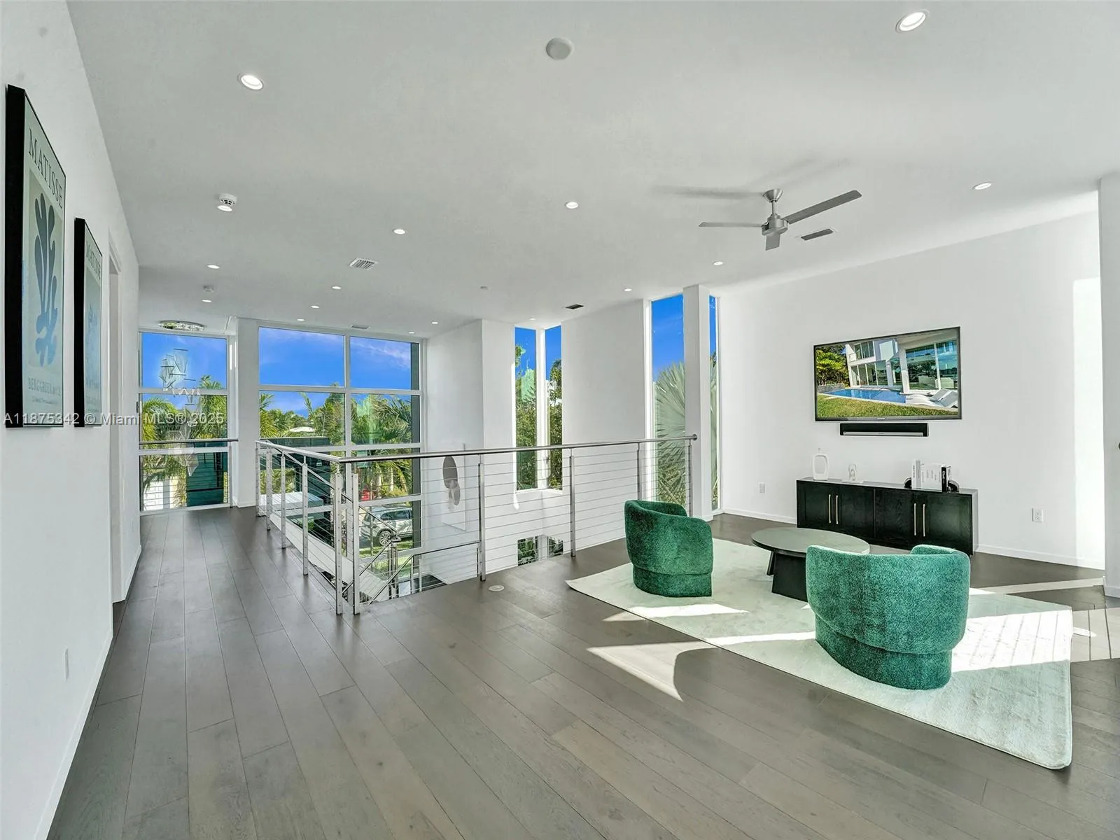 2217 NE 17th Ter