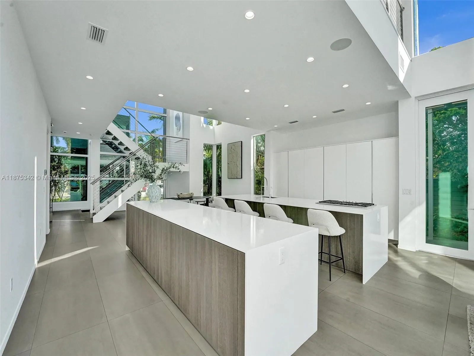 2217 NE 17th Ter