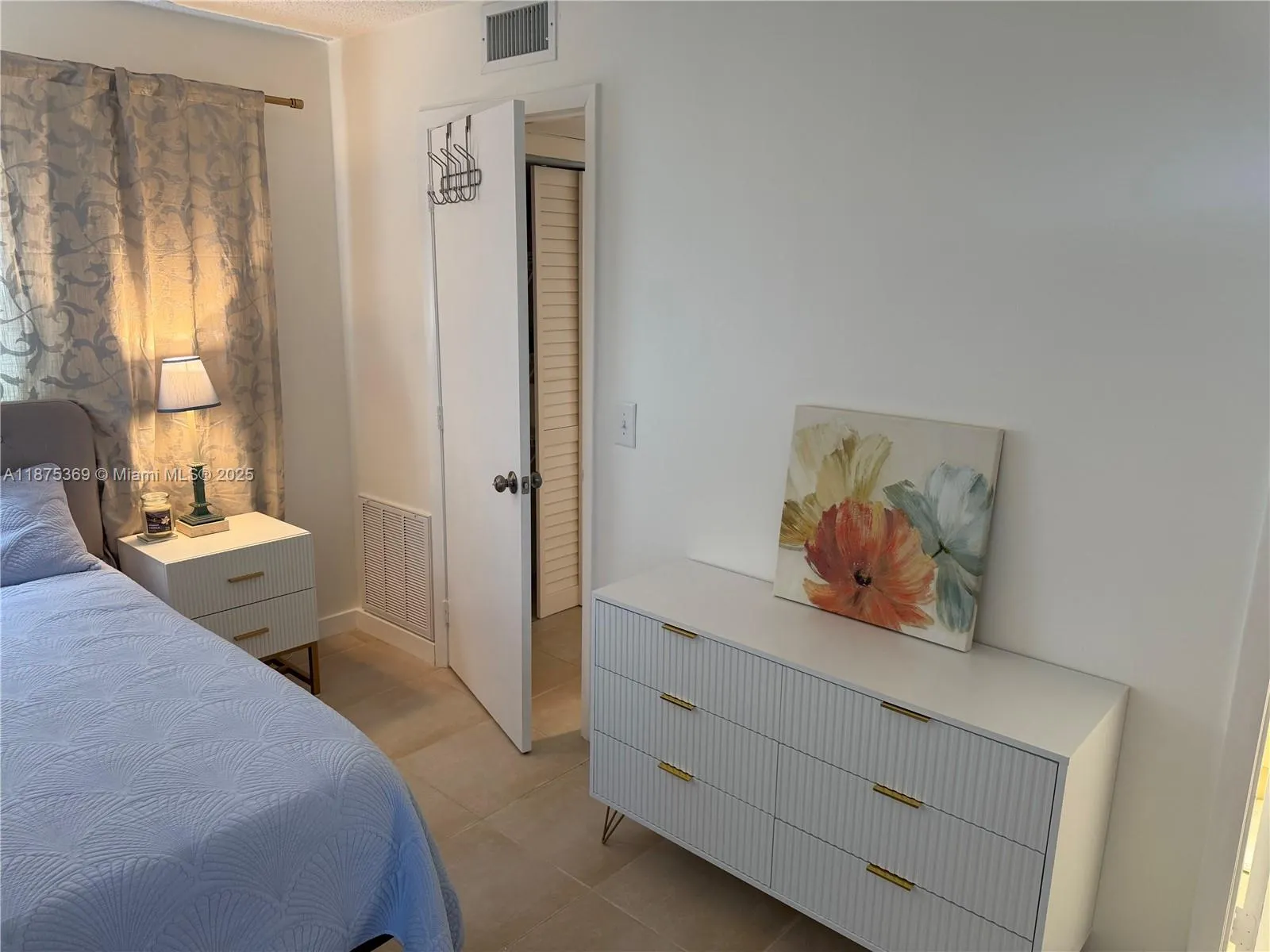 682 Monaco O, #682