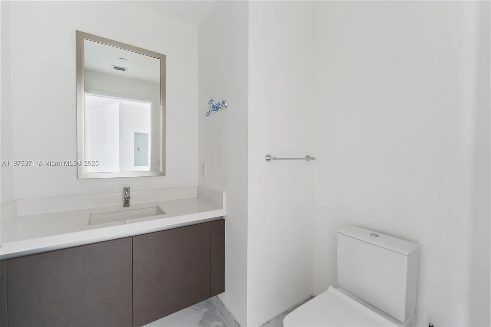 851 NE 1st Ave, #1700