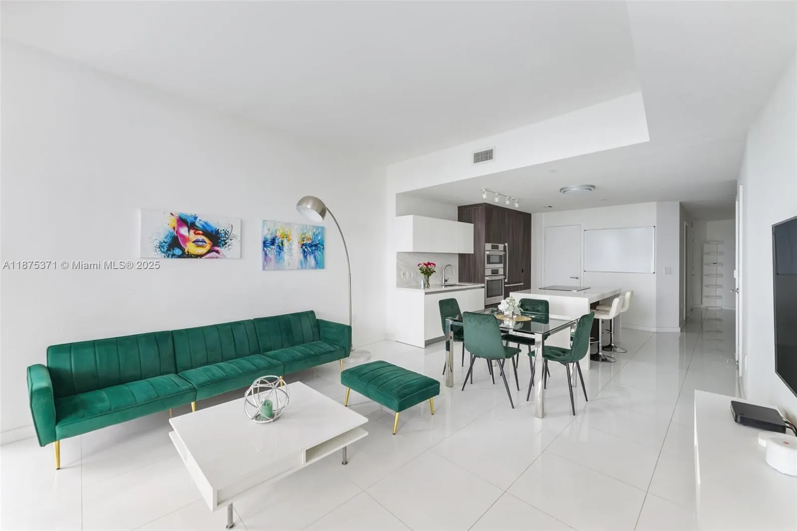 851 NE 1st Ave, #1700