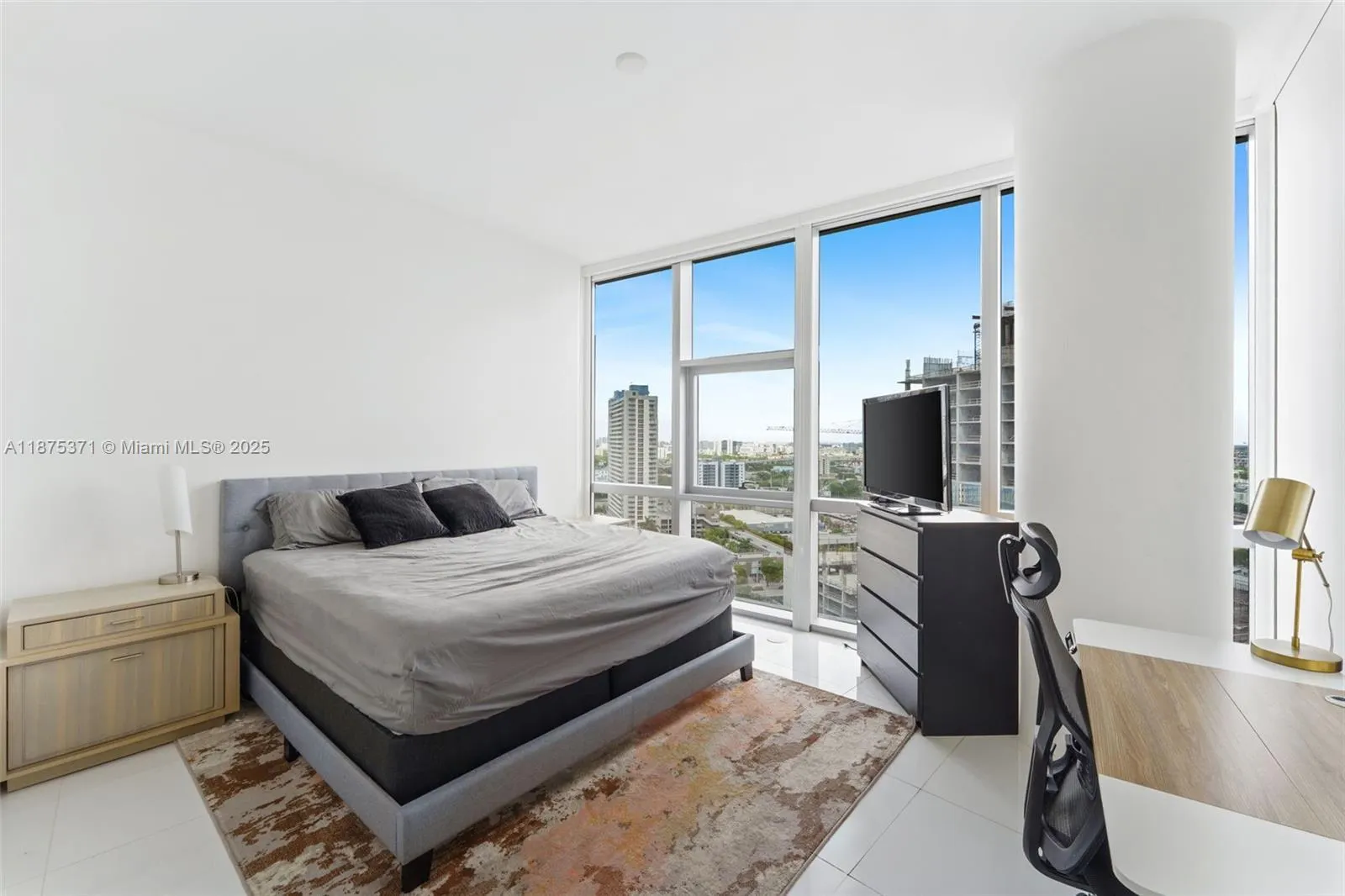 851 NE 1st Ave, #1700