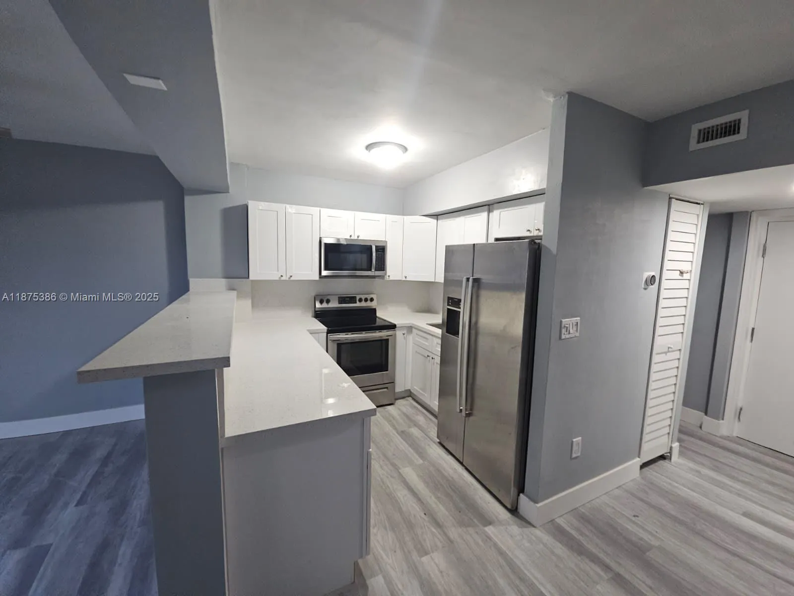 300 NW 42nd Ave, #407