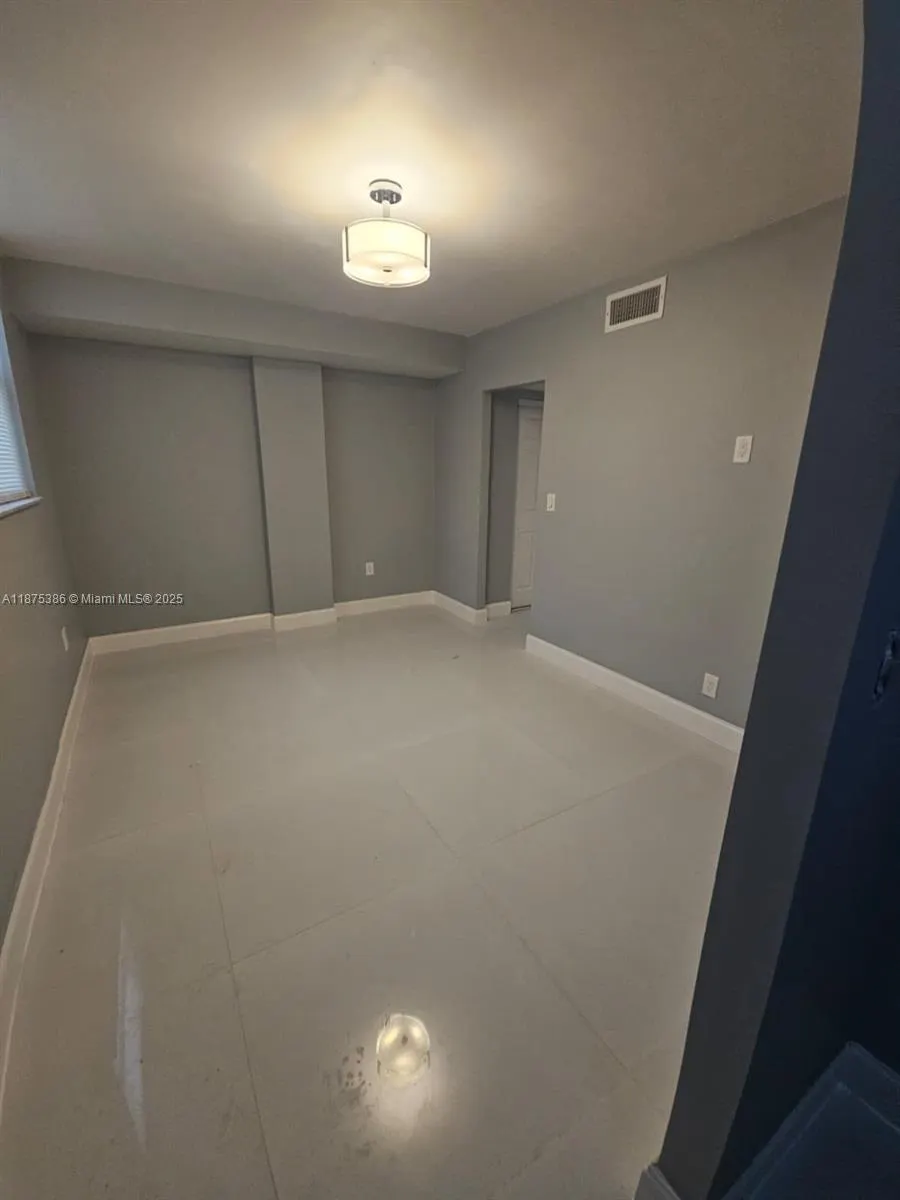 300 NW 42nd Ave, #407