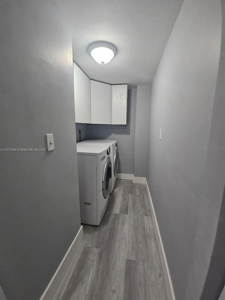 300 NW 42nd Ave, #407