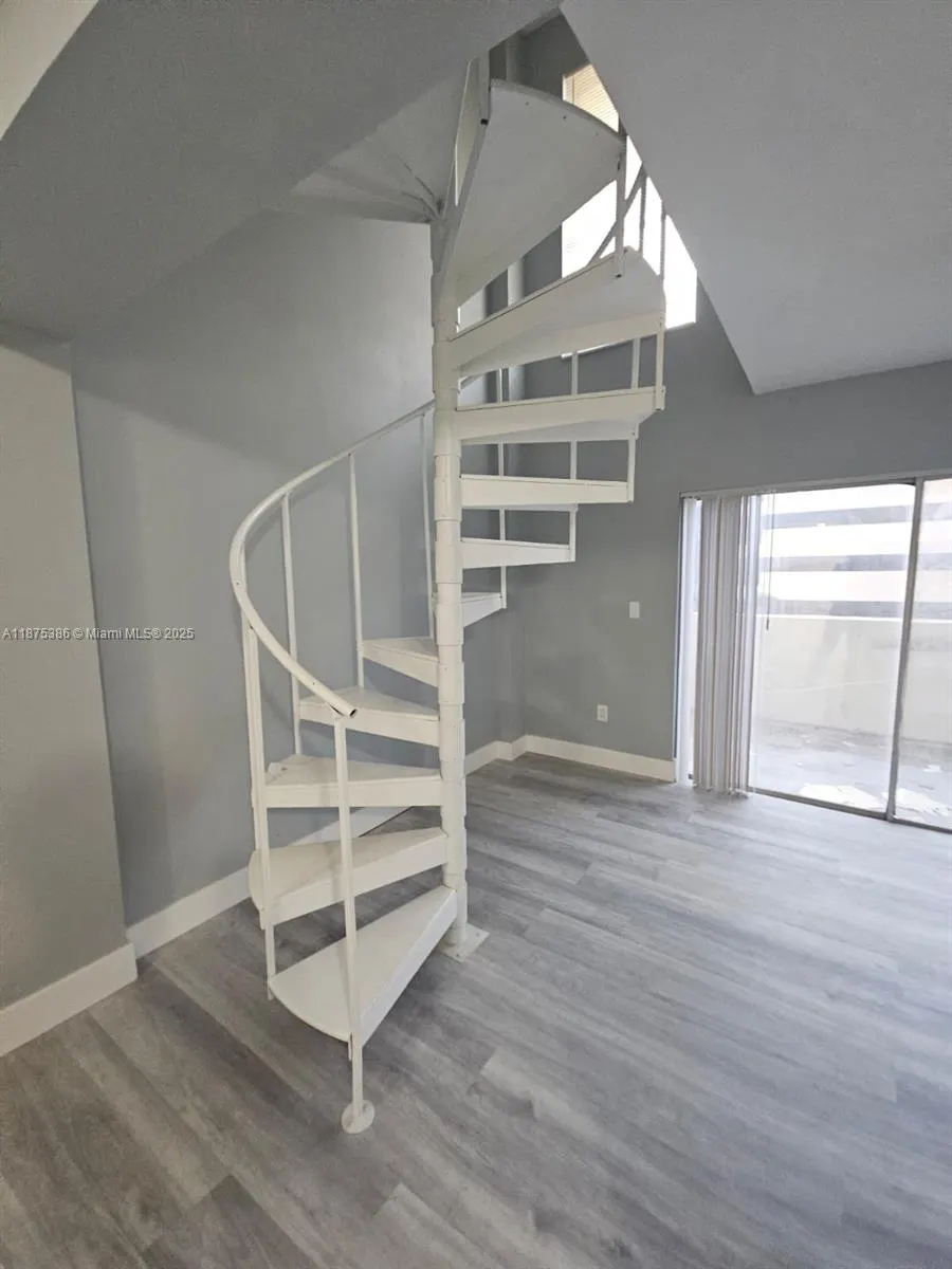 300 NW 42nd Ave, #407