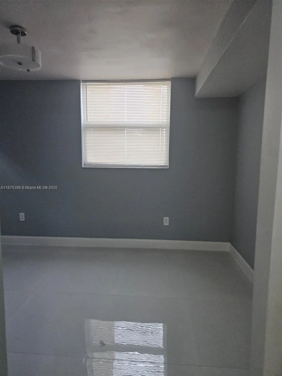 300 NW 42nd Ave, #407