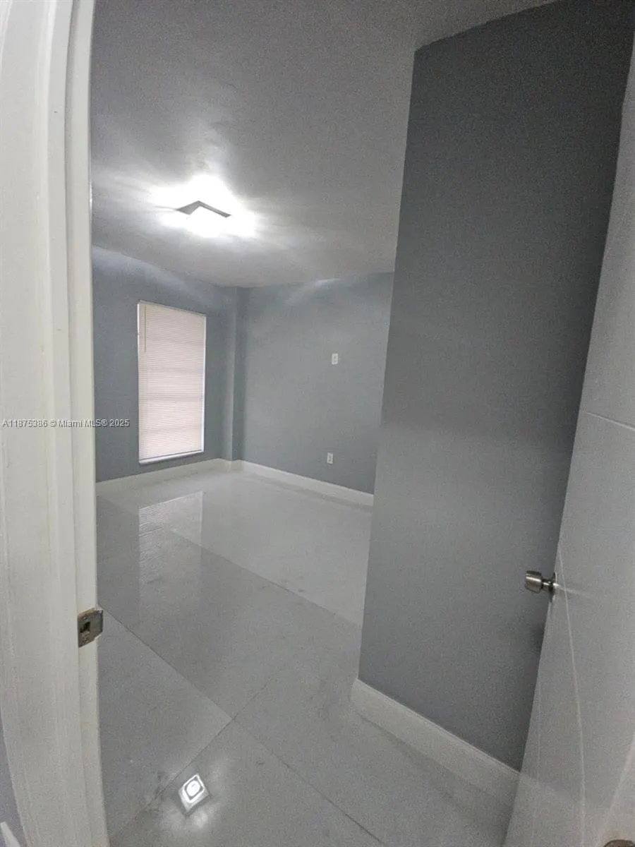 300 NW 42nd Ave, #407