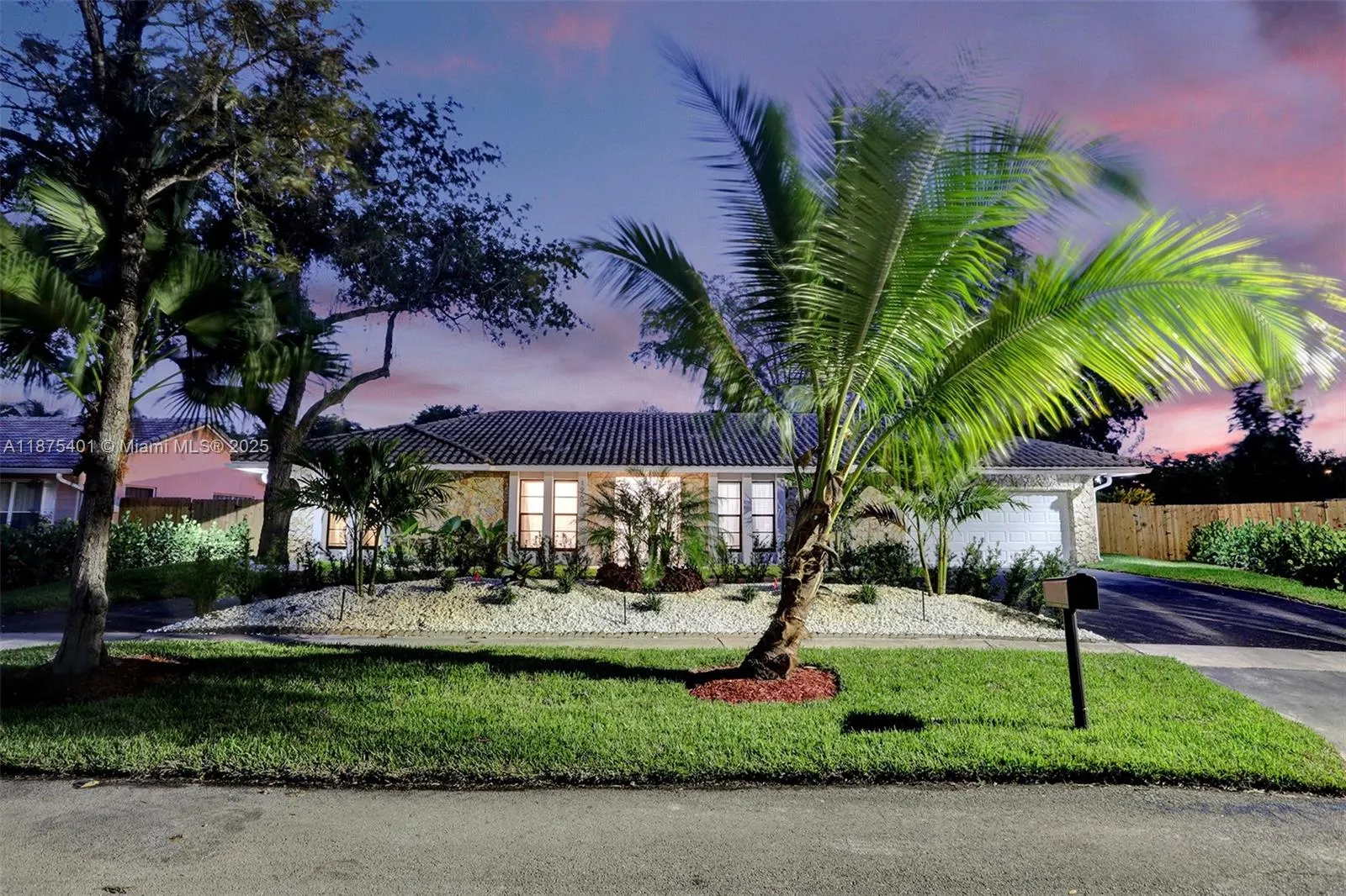 1960 SW 51st Ter