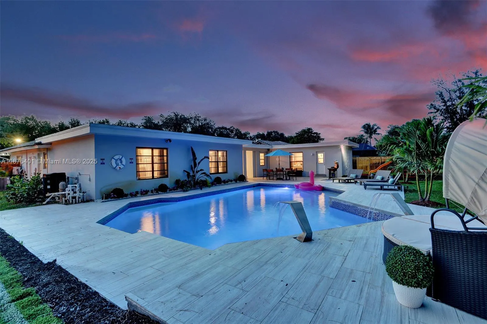 1960 SW 51st Ter