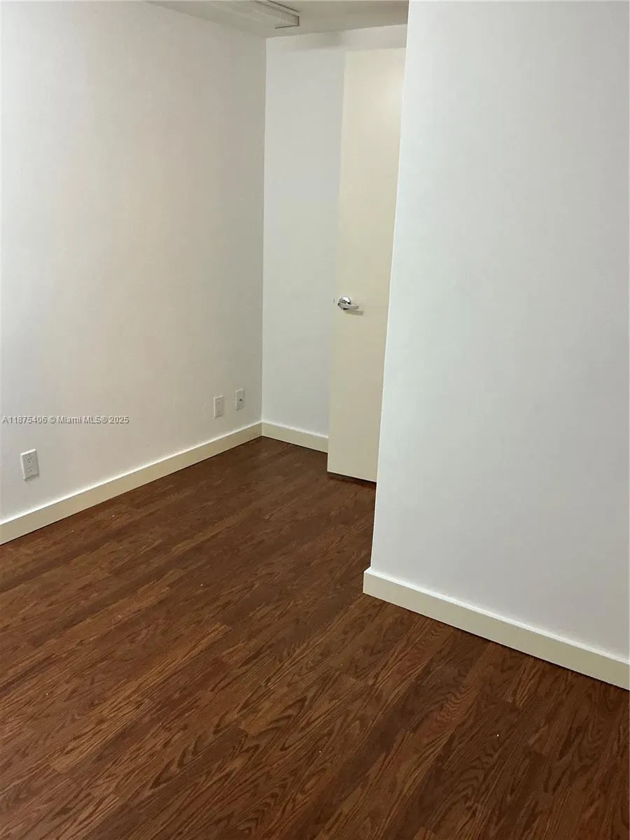 10155 Collins Ave, #303