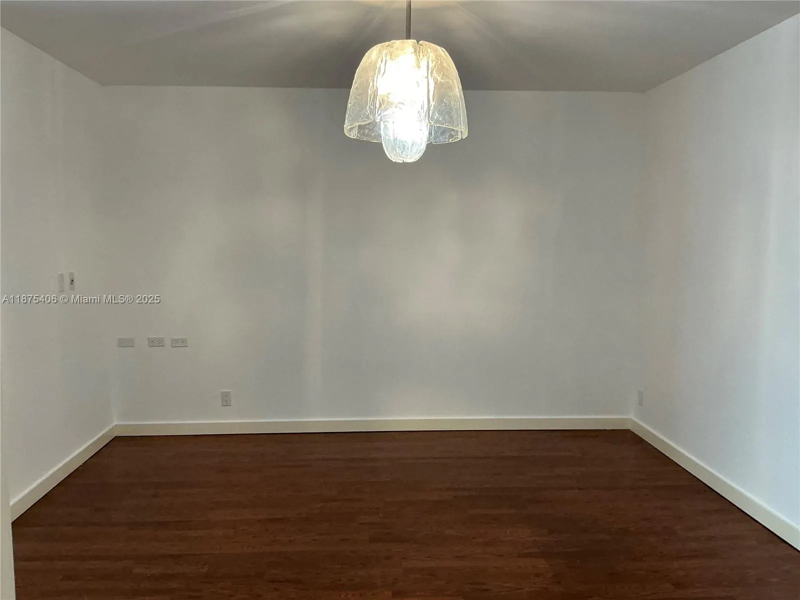 10155 Collins Ave, #303