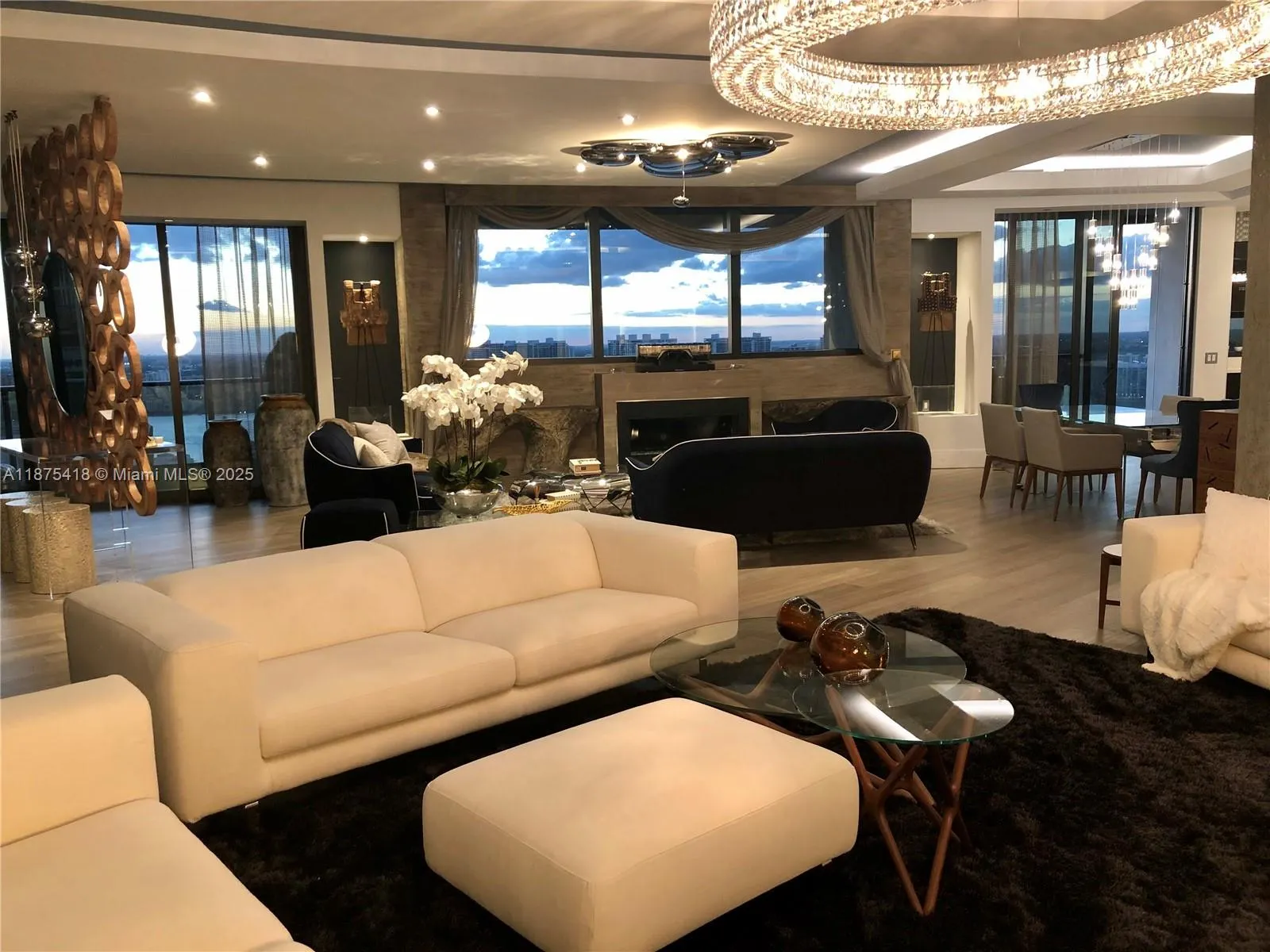 18555 Collins Ave, #2903