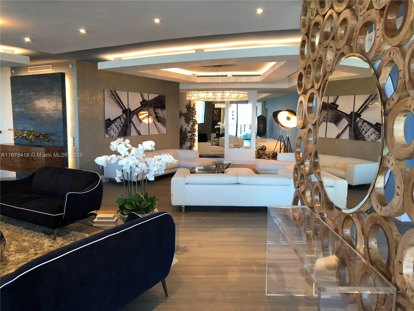 18555 Collins Ave, #2903