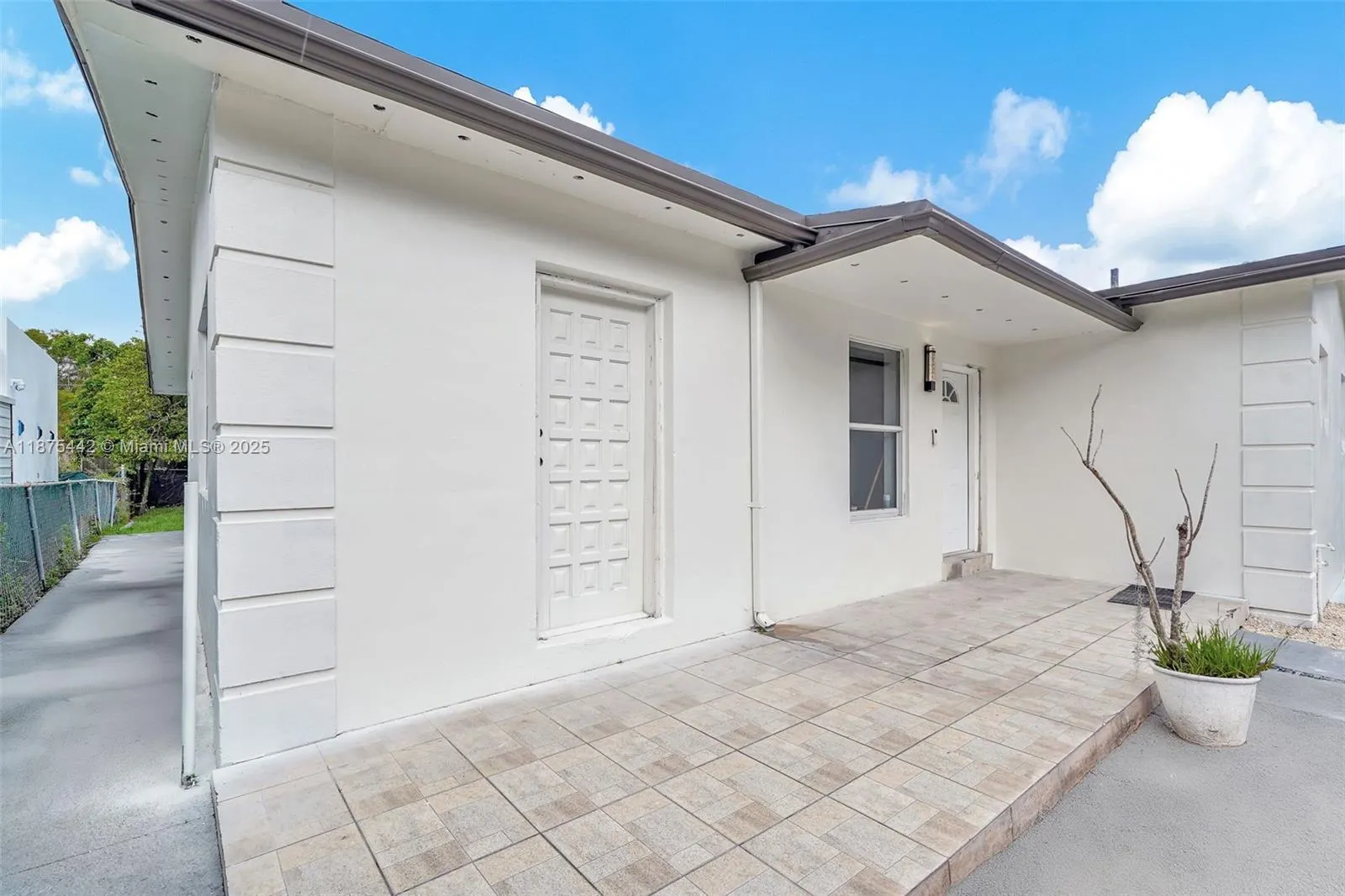 341 NW 43